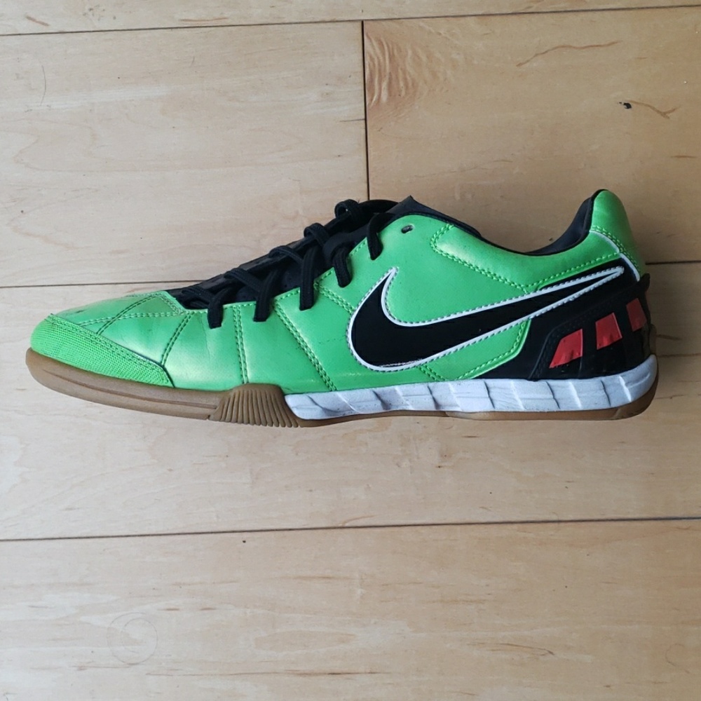 Nike T90 Soccer Shoes